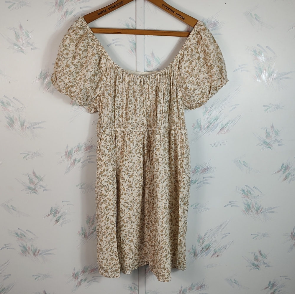 American Eagle Floral Cream Dress Short Sleeve Mini Size Medium - Picture 8 of 10